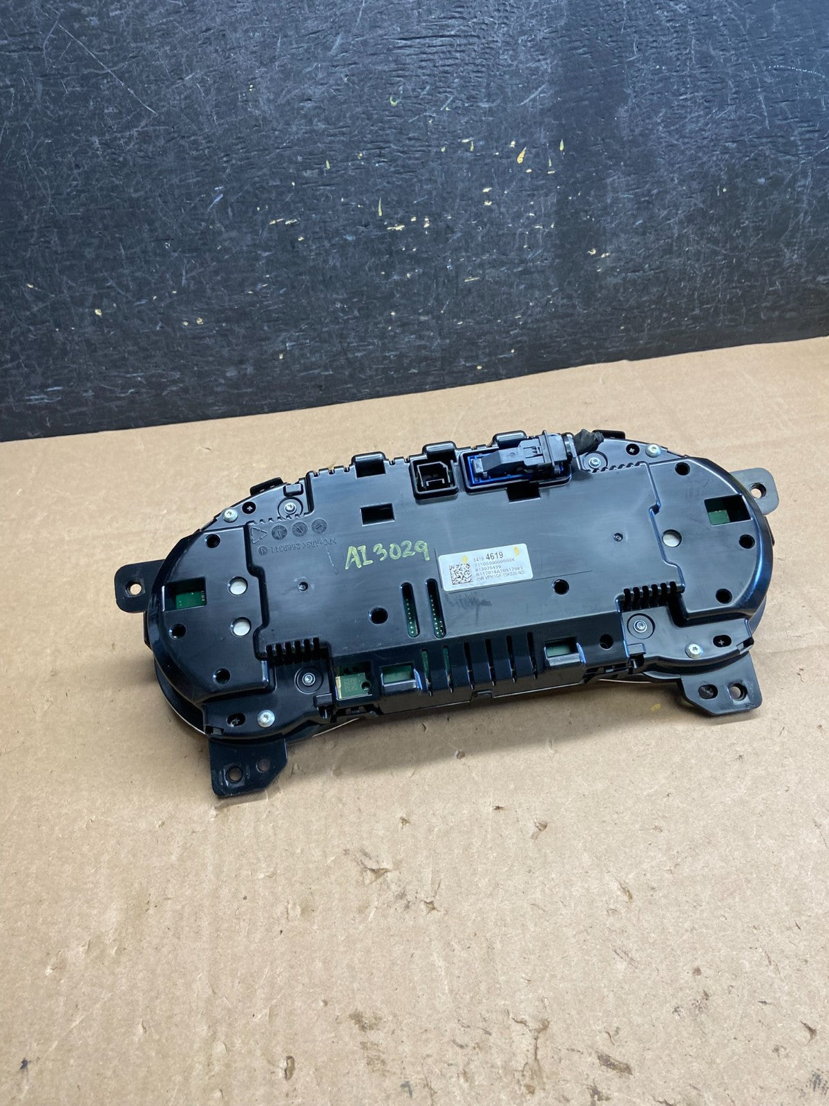 2017 GMC Acadia Speedometer Cluster Gauge AI3029 DG4