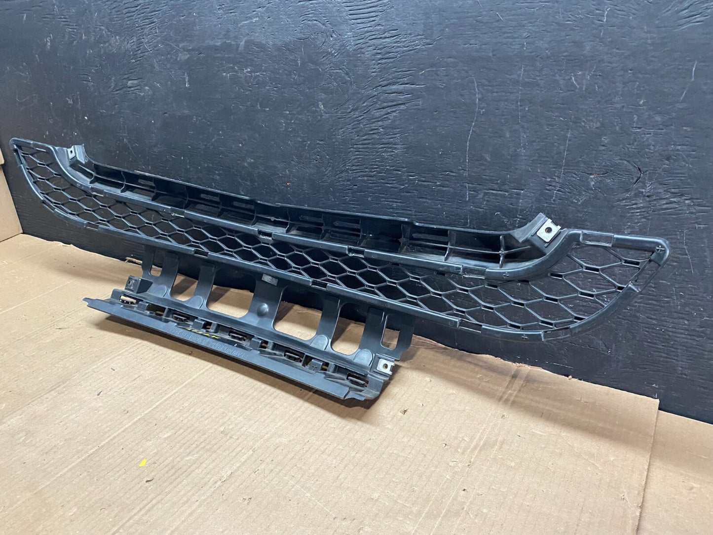 2007 to 2010 Mercedes X164 GL450 GL Front Lower Bumper Grill Grille D3266 DG14