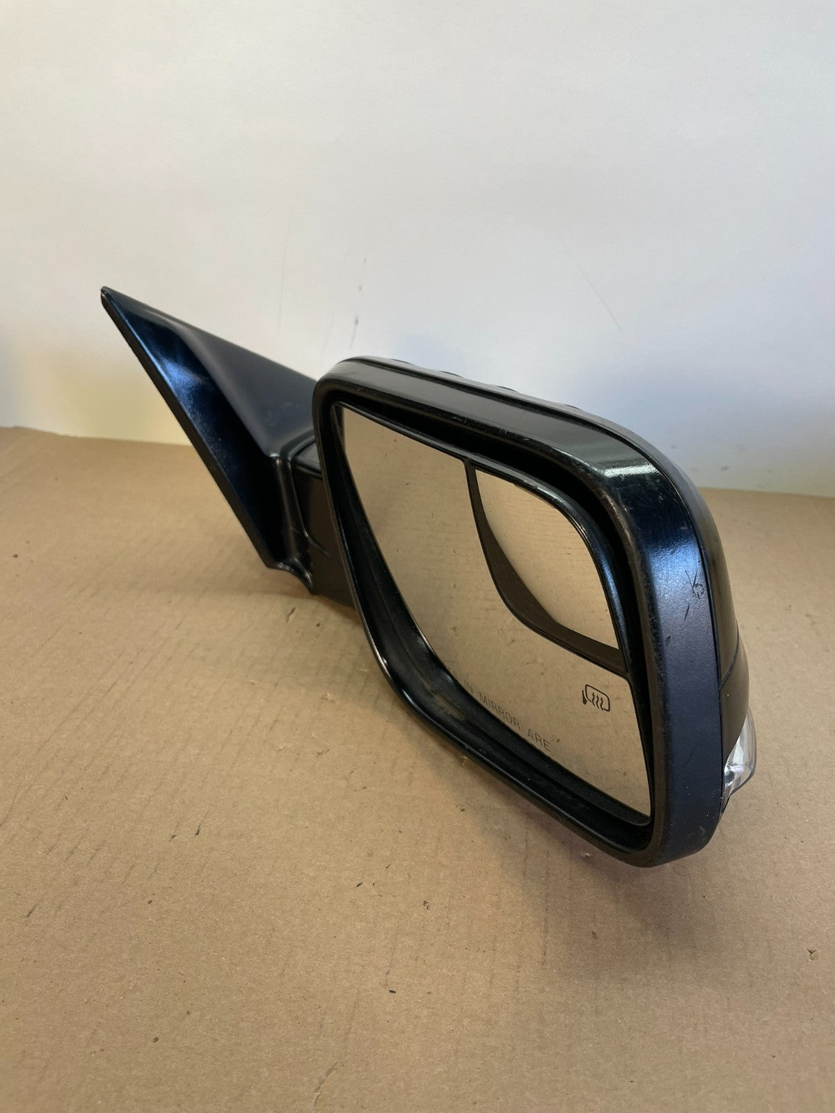 2011 to 2015 Ford Explorer Right Passenger View Door Mirror ah0432 DG2