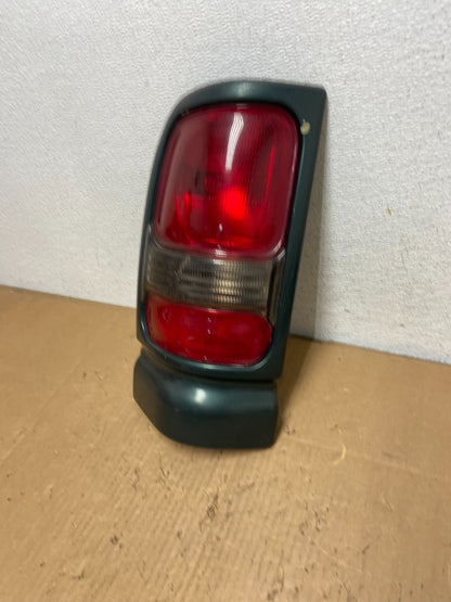 1994 to 2001 Dodge Ram 1500 Left Driver LH Tail Light AD1034 DW1