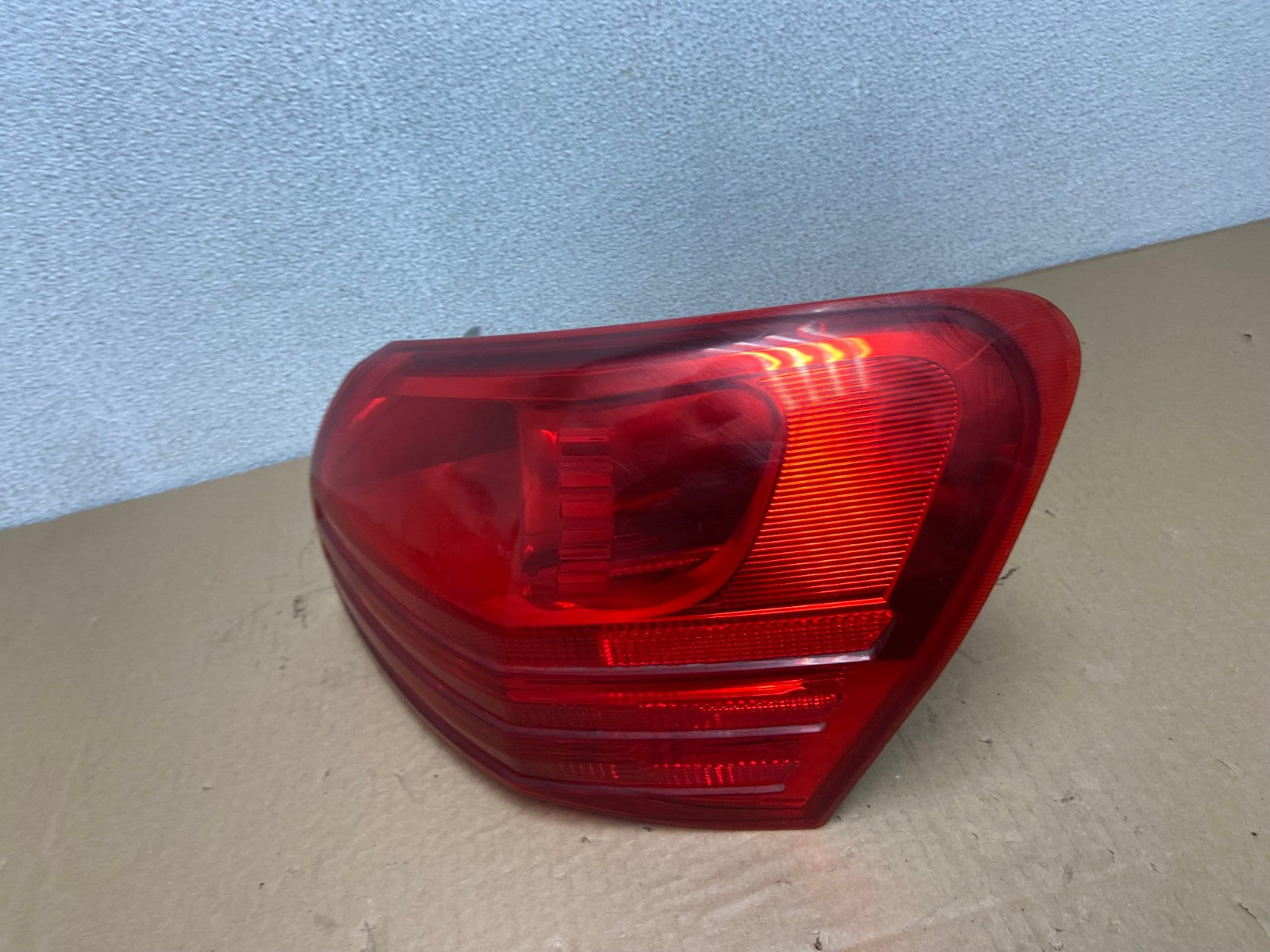 2008 to 2015 Nissan Rogue Right Passenger Rh Side Tail Light Oem AB6162 LK1