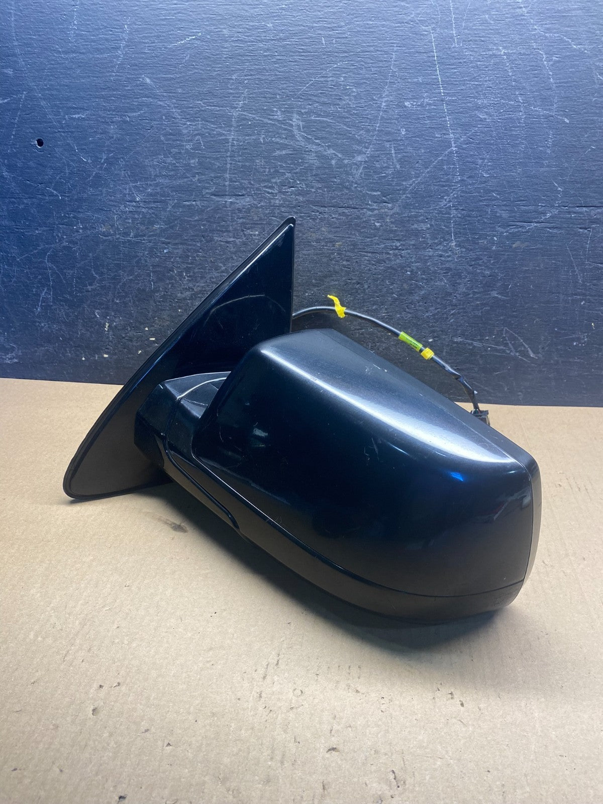 2015 to 2020 Chevrolet Tahoe Silverado Yukon Left Driver Mirror AH3439 DG2