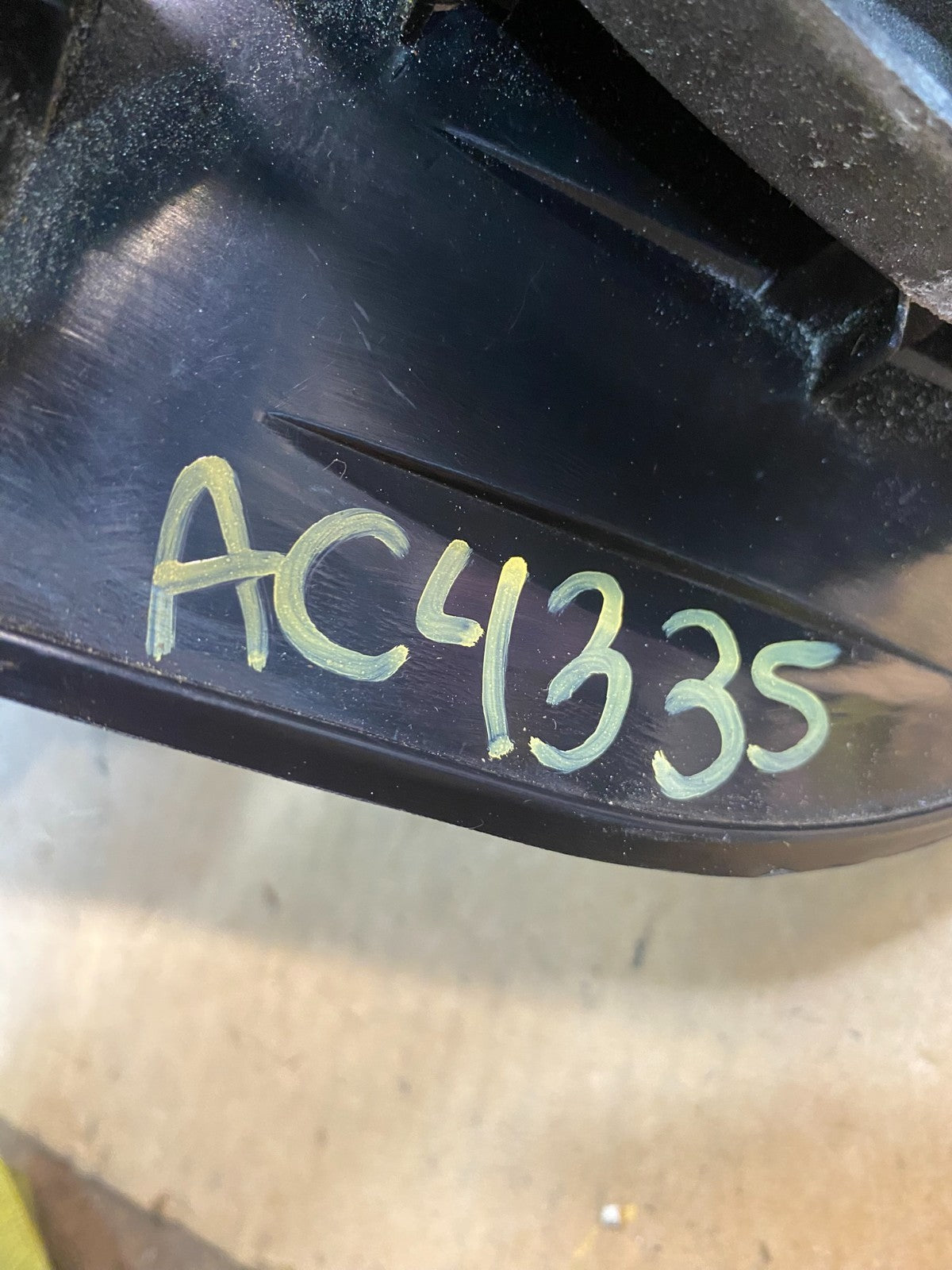 2007 - 2013 Chevrolet Silverado Sierra Left Driver LH Mirror AC4335 MS8