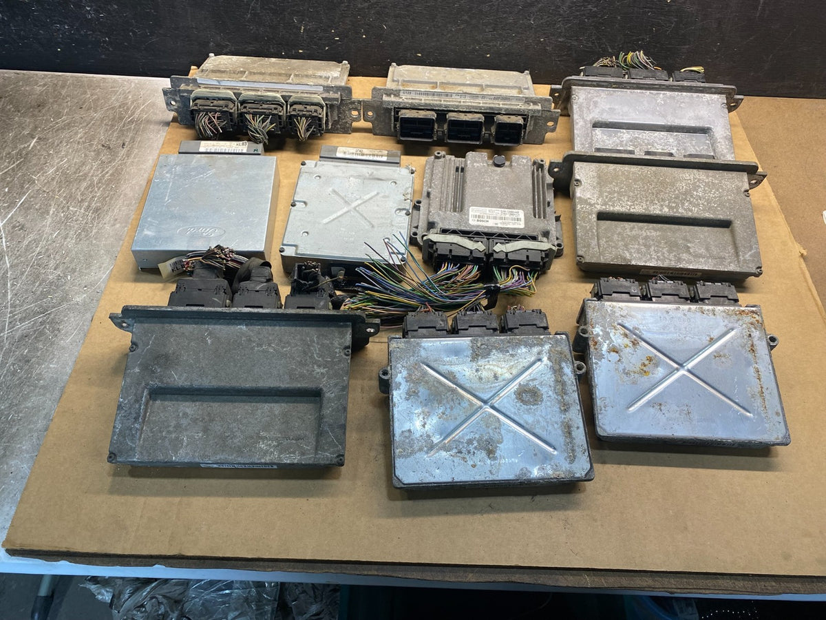 Mix of 10 Ford ECM Engine Computer Module AH7021 PS0