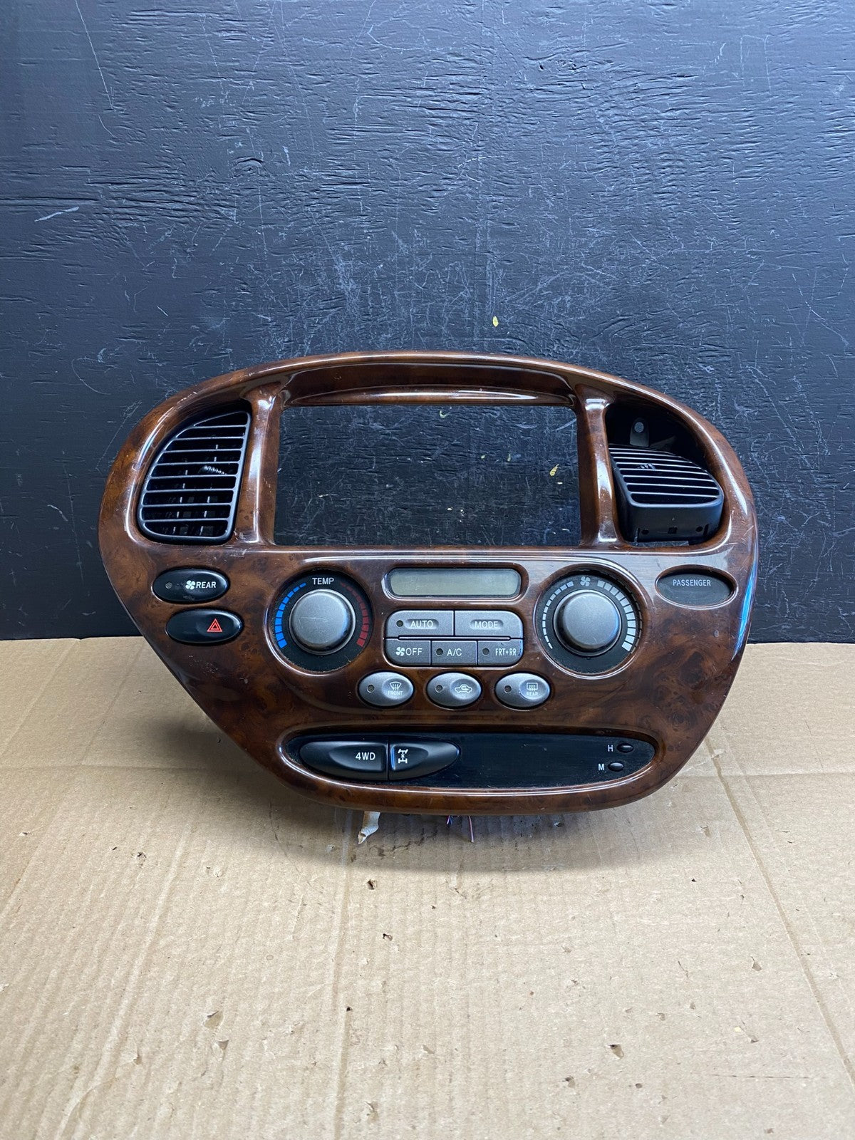 2001 to 2004 Toyota Sequoia AC Temp Heater Climate Control Bezel AC9414 DG0