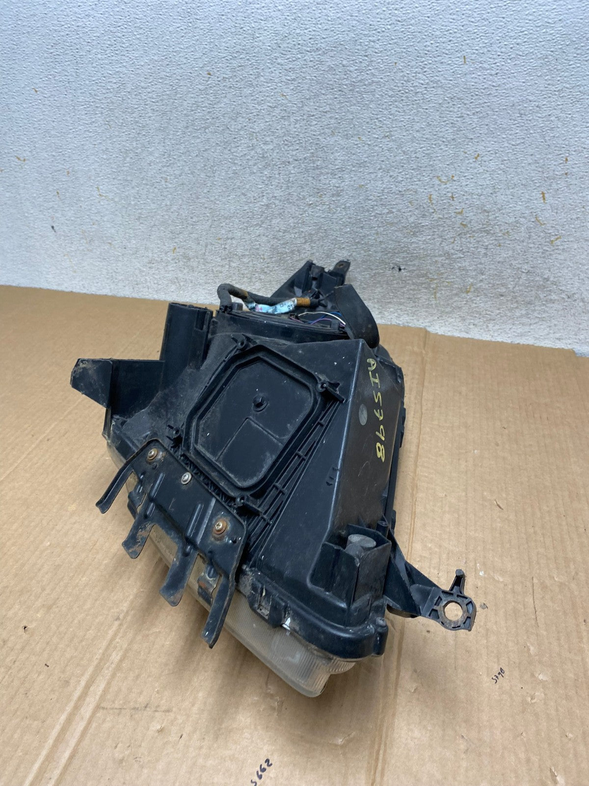 2006-2009 Toyota Prius Left Driver LH Side Blue Headlight Halogen AI5798 LK6