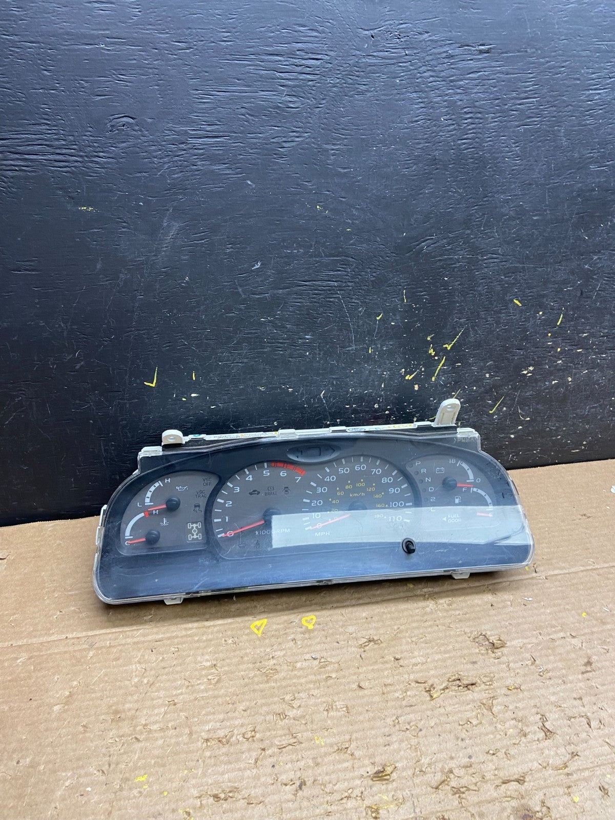 2001 to 2007 Toyota Sequoia Speedometer Insrument Gauge Cluster W6321 DG0