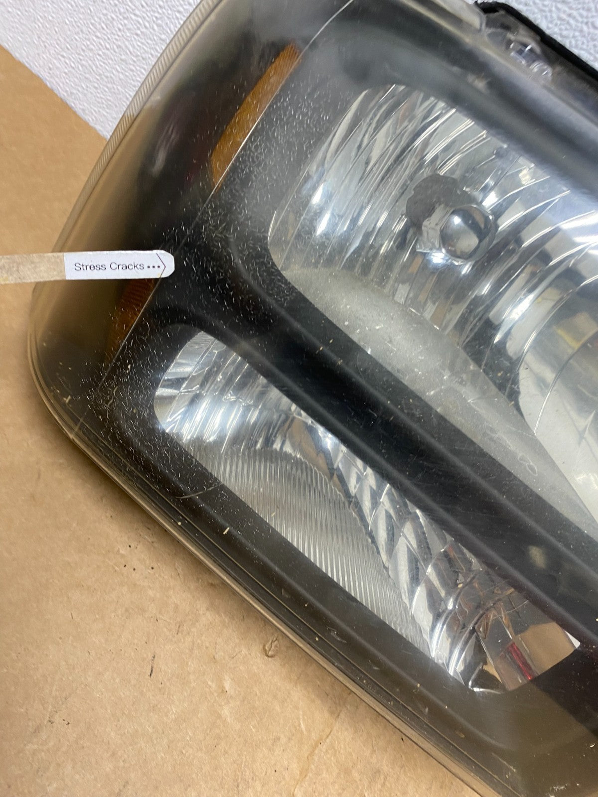2005-2007 Ford F-250 F250 Super Duty Left+Right Side Headlights AD4459 DW5