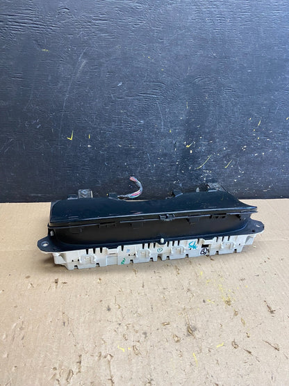 2004 to 2005  Lincoln Navigator Aviator Speedometer Gauge Cluster U4962 DG4