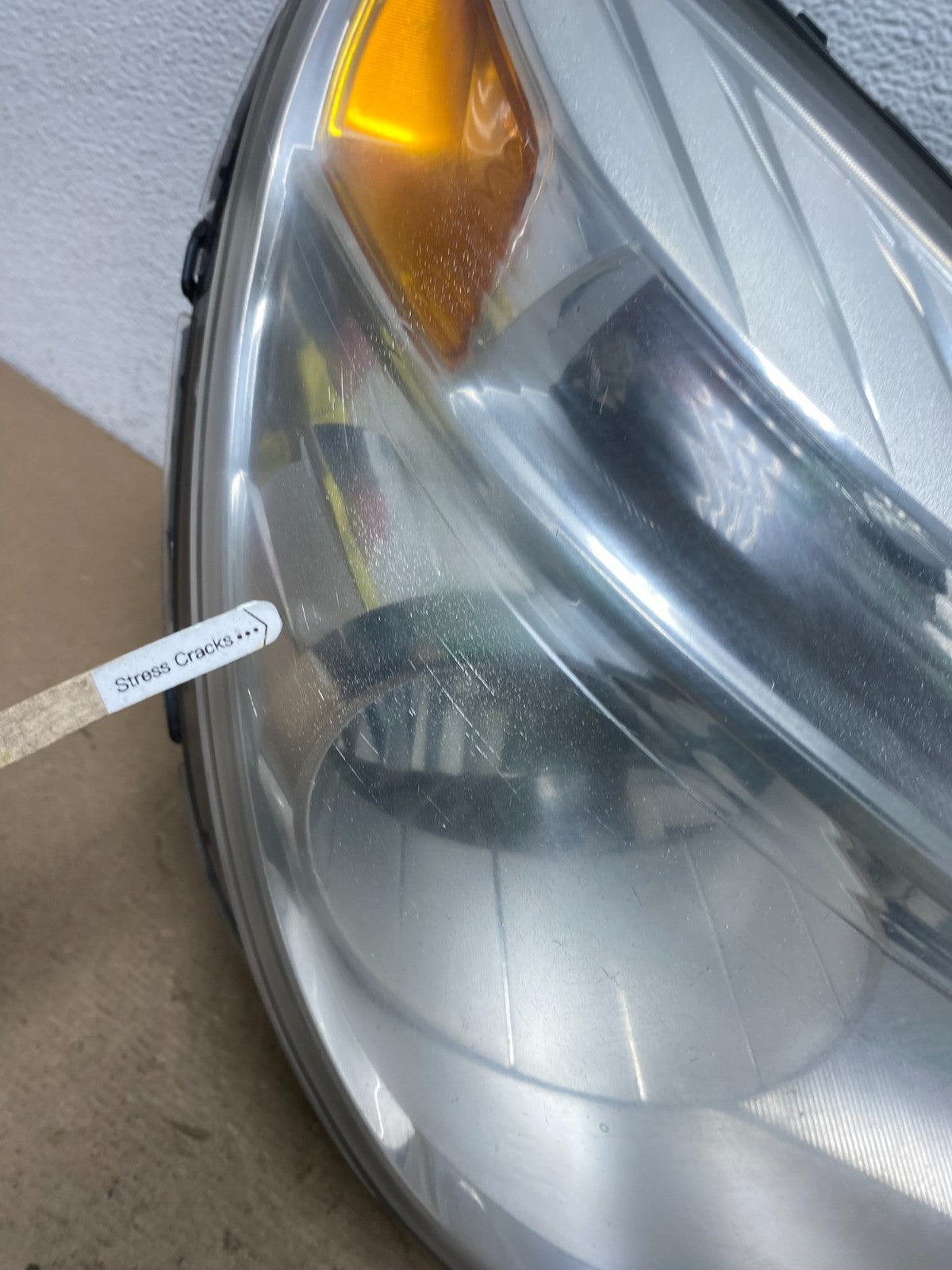 2010 - 2015 Chevrolet Equinox Halogen Headlight Right Passenger Side AF5142 DW3