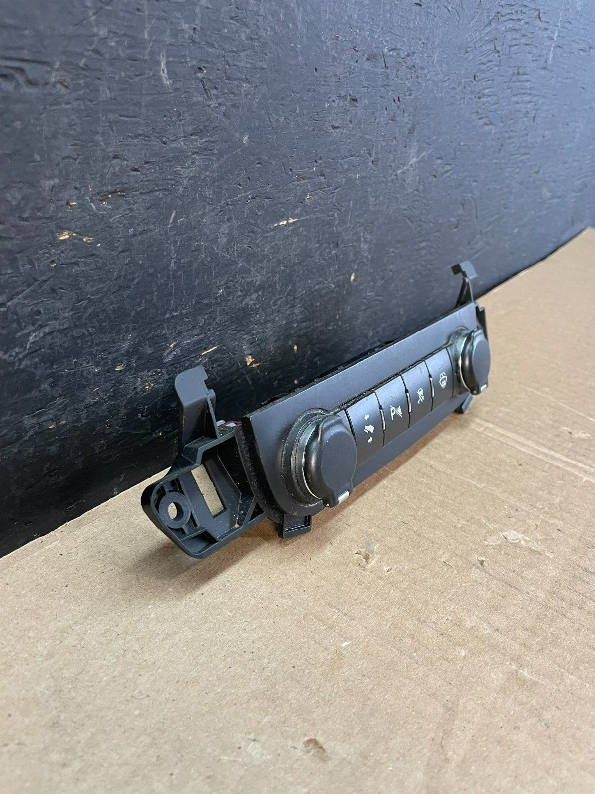 2007 - 2014 Chevrolet Tahoe Yukon Pedal Traction Control Switch OEM AC4935 DG1