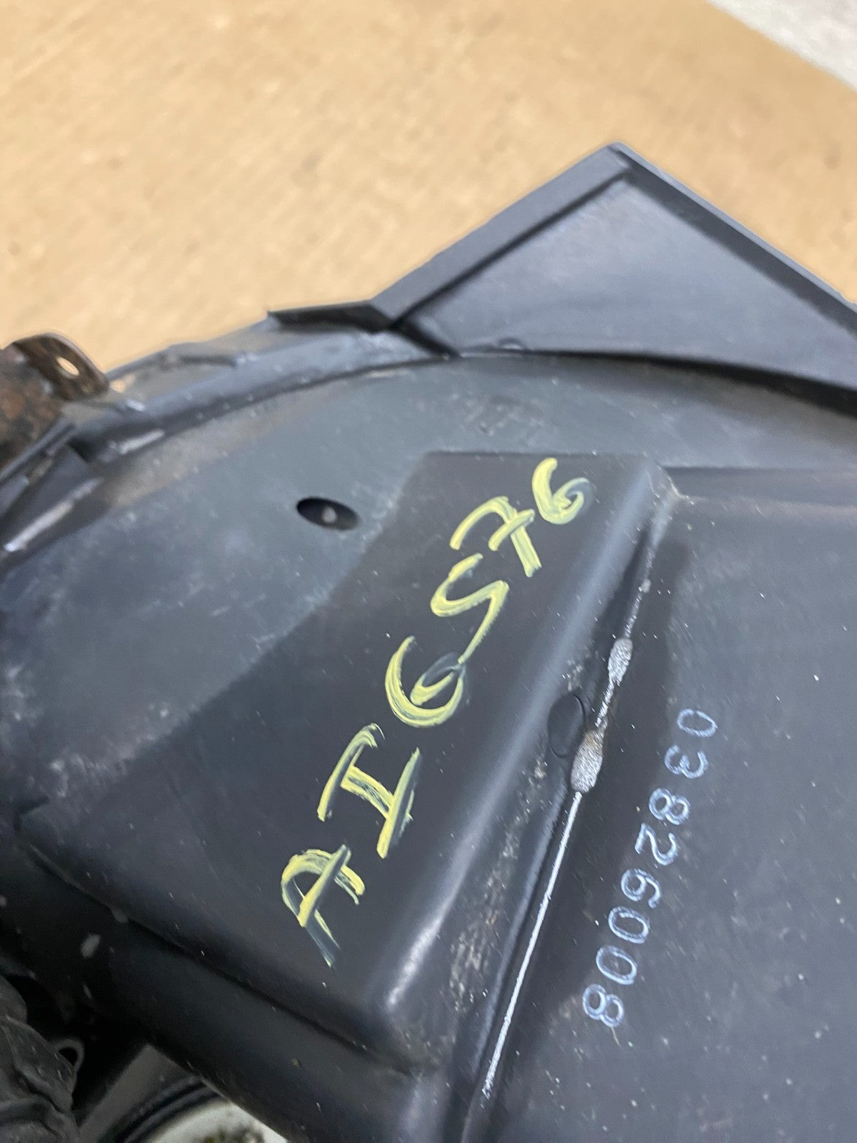 2005 to 2006 Kia Sportage Right Passenger RH Halogen Headlight DEPO AI6576 DW9