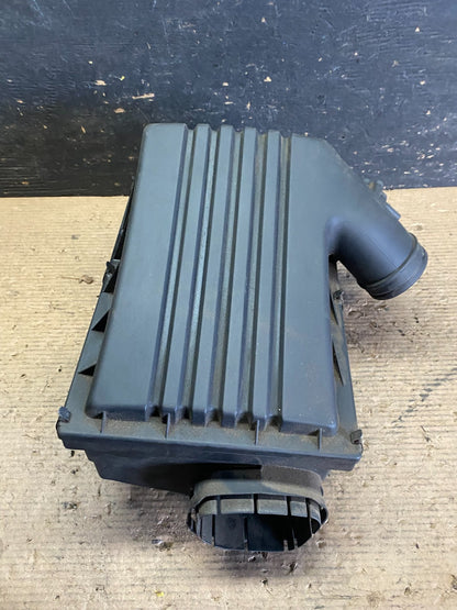 2007 to 2010 BMW X5 Air Intake Cleaner Filter Housing Box S3582 DG1