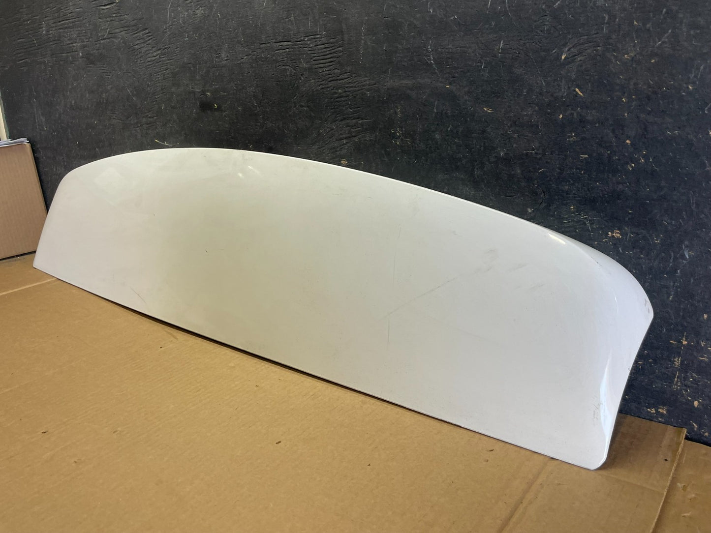 2011 to 2016 Chrysler Town & Country Rear Back Wing Spoiler ab2982 DG1