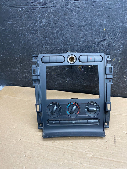 2005 to 2009 Ford Mustang Heater Climate Control Radio Dash Bezel AG5263 DG0