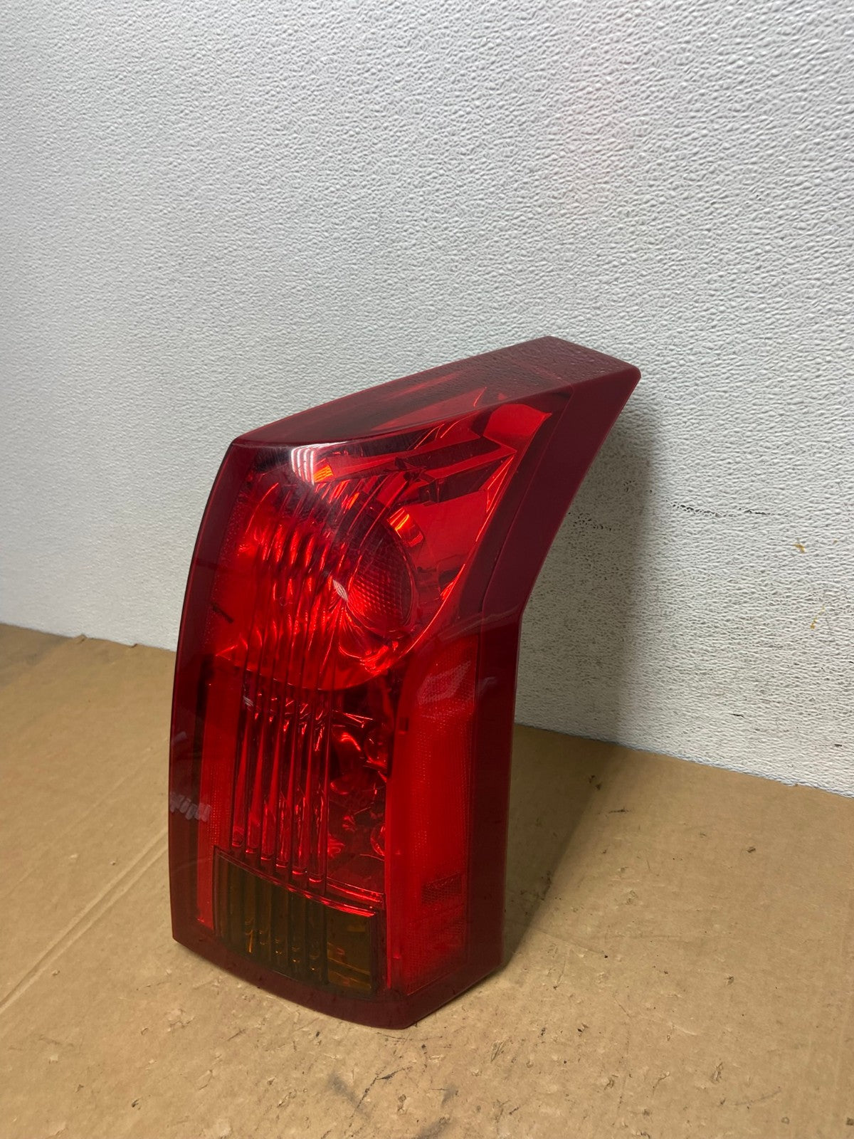 2003 to 2007 Cadillac Cts Right Passenger Rh Side Tail Light AD3197 LK1