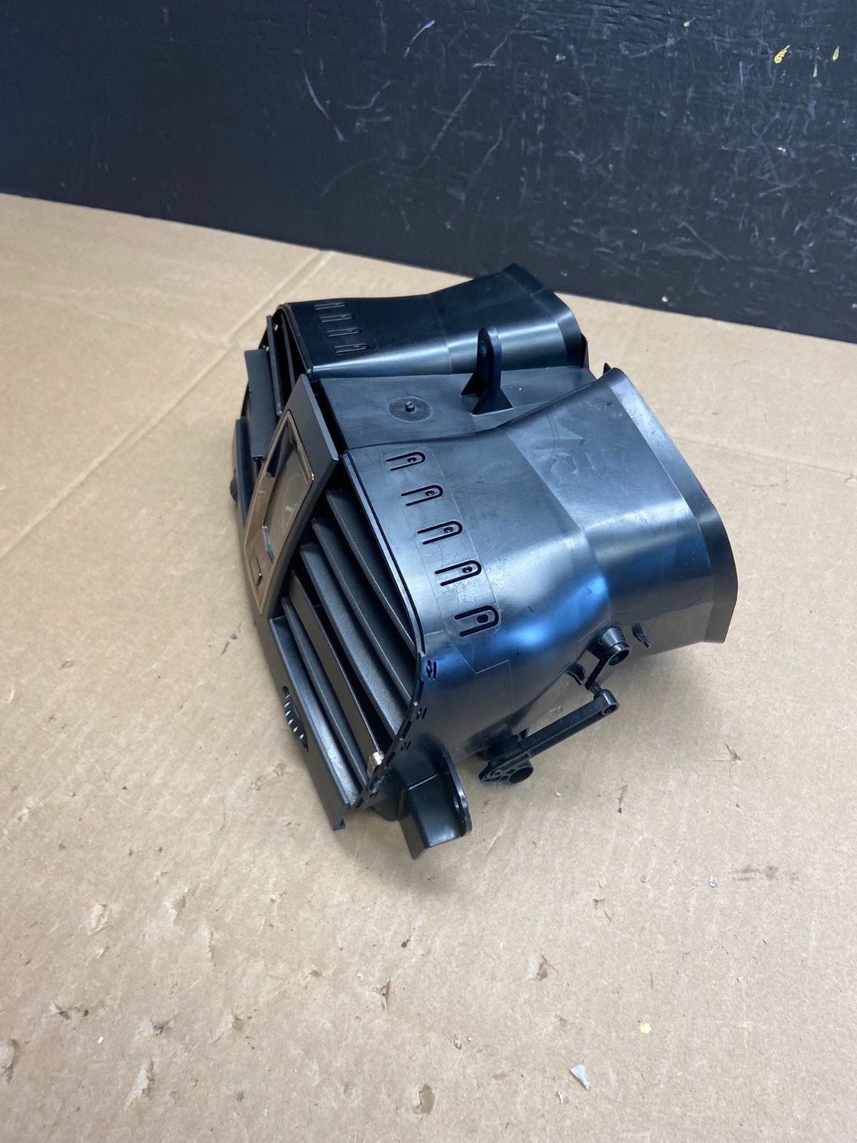 2007 to 2009 Cadillac SRX Front Center Dash Clock Air Vent ab9286 DG2
