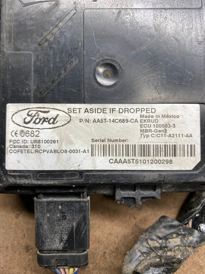 2010 to 2012 Lincoln MKT Blind Spot Control Module Radar Computer M3252 DG3