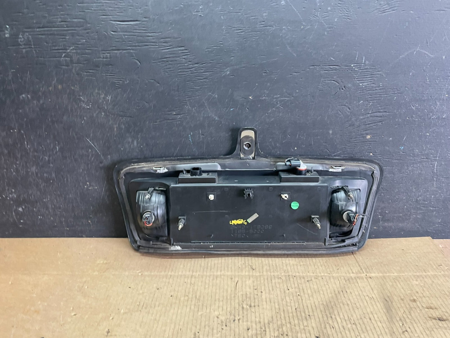 2003- 2006 Lincoln LS Rear Finish Panel Trunk Panel Chrome OEM J4091 DG6