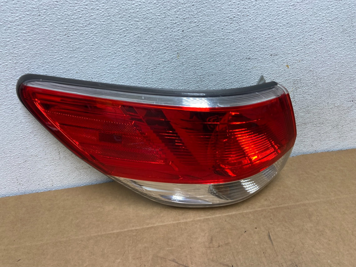 2013 to 2016 Nissan Pathfinder Left Driver Lh Side Tail light AD6052 DW0
