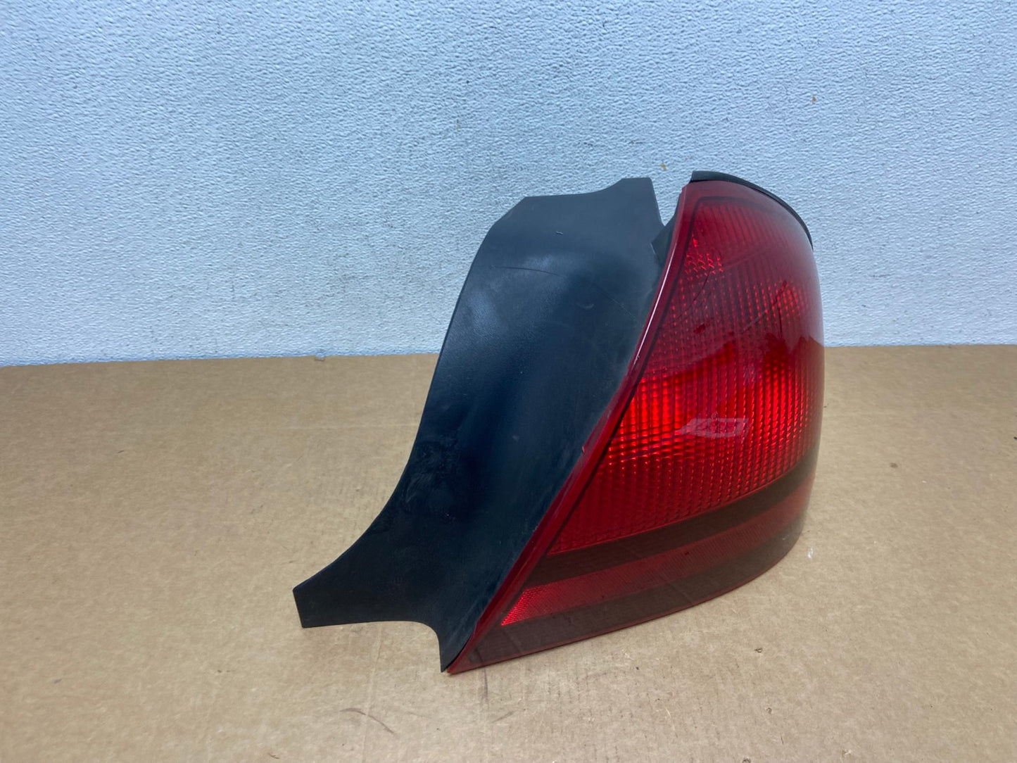 2003 to 2011 Mercury Grand Marquis Right Passenger Side Tail Light AD5451 LK2
