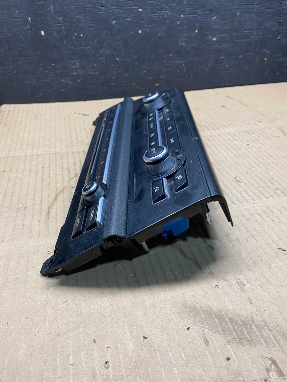 2011 to 2016 Bmw 528i Ac Heater Radio Panel Climate Control 9324324-01  L0528 DG2