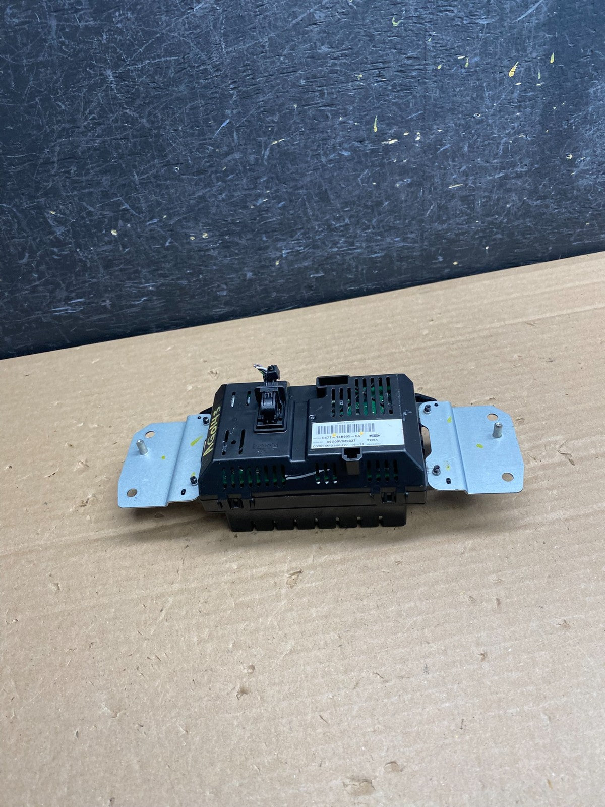 2014 to 2016 Ford Fusion 4.2" Radio Information Display Screen AG0143 DG3