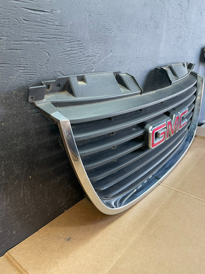 2007 to 2014 GMC Yukon Front Upper Grille Grill AE0849 DG2