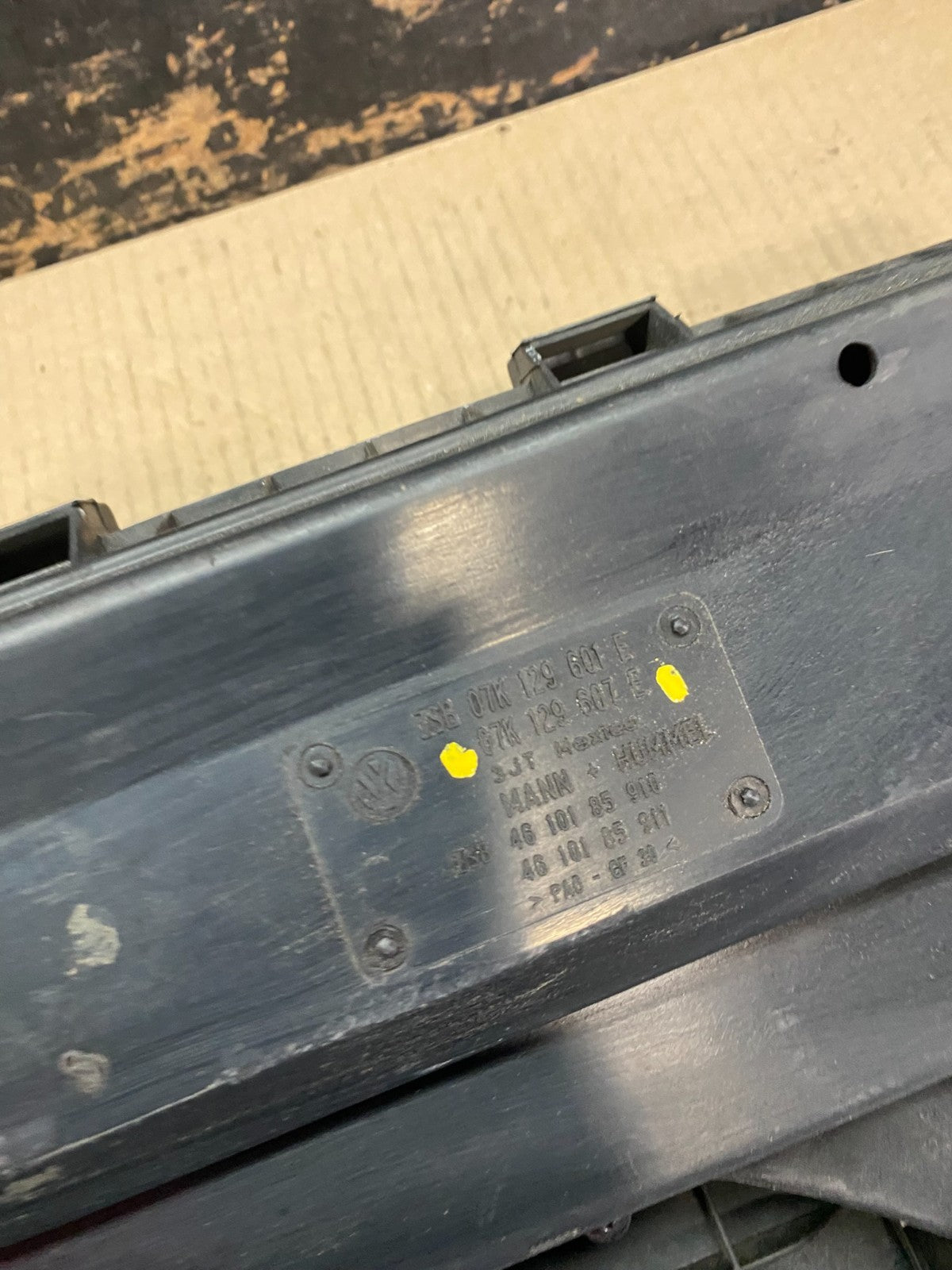 2005 to 2008 Volkswagen Jetta 2.5L Passat Jetta Engine Cover 07k129601 U7352 DG8