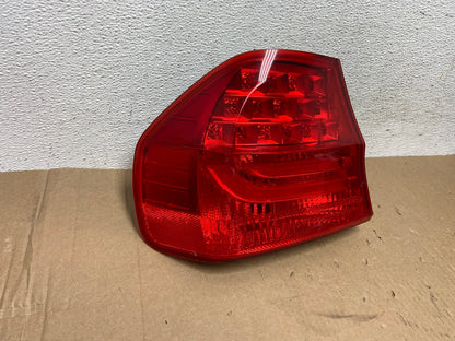 2009 2010 BMW 323i 325i 328i 335i 3 Series Left Driver Tail Light AD6446 LK2