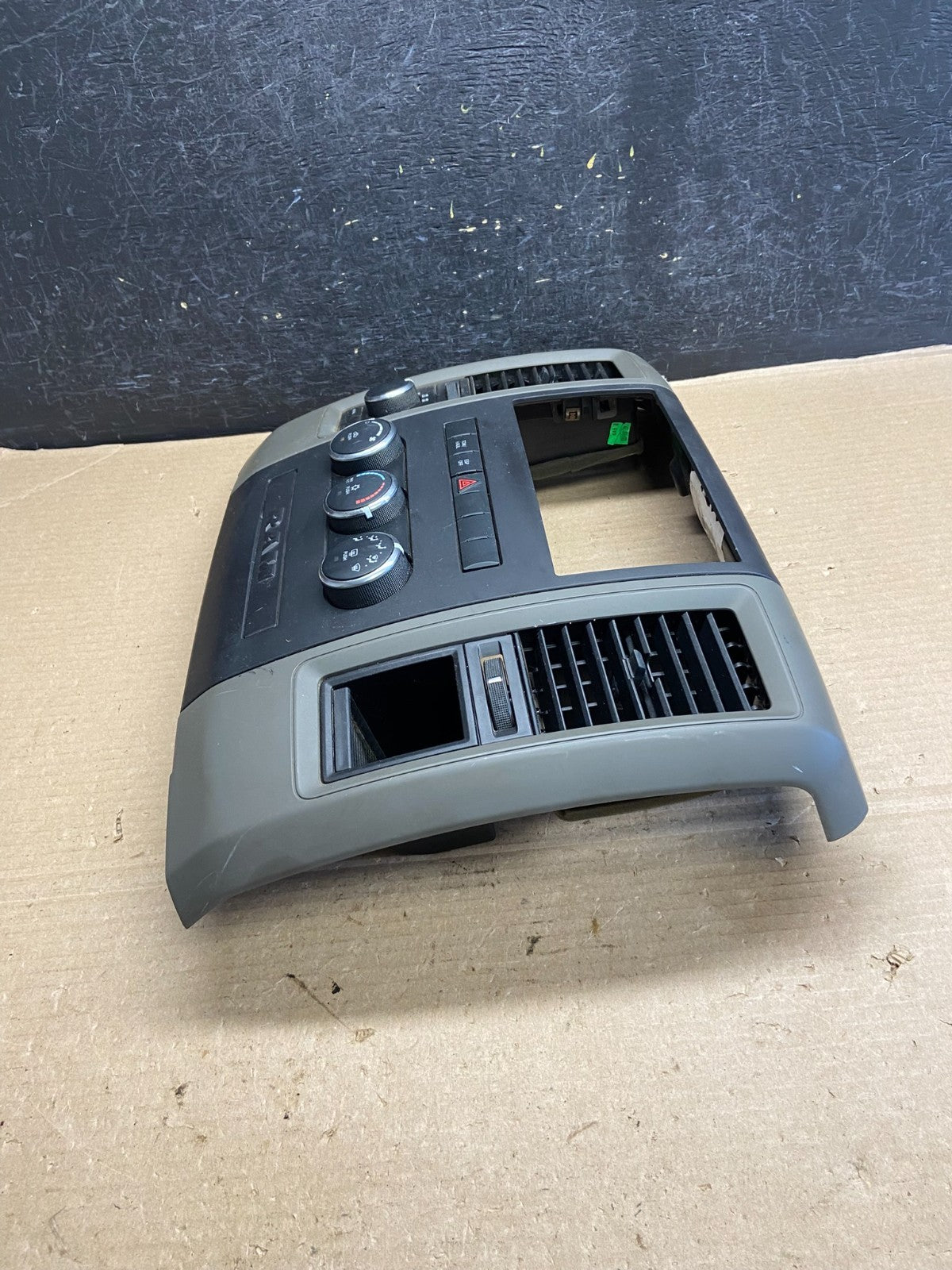 2009 to 2012 Dodge Ram 1500 Center Dash Radio Screen Climate Panel AH3554 DG2