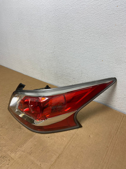2013 2014 2015 Nissan Altima Right Passenger RH Side Tail Light AC8587 LK1