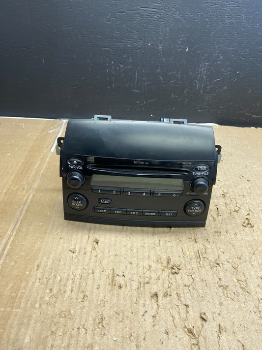 2006 to 2008 Toyota Sienna AM FM CD WMA Mp3 Radio Receiver AB5818 DG0