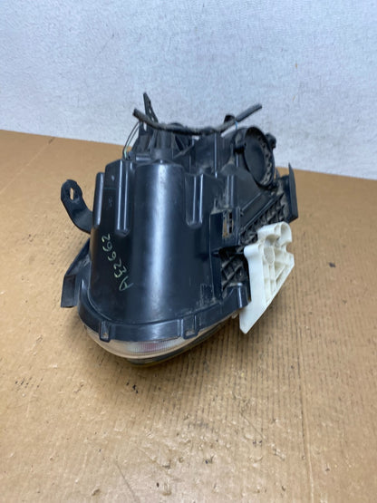 2009-2013 Nissan Rogue Right Passenger Halogen Headlight AE2662 DW9