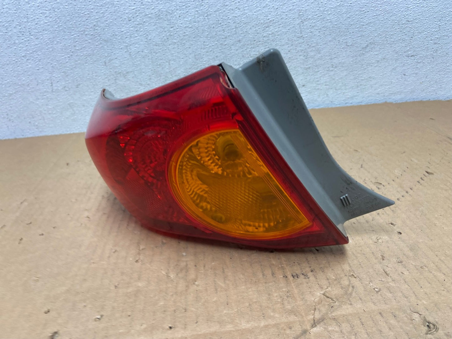 2009 to 2010 Toyota Corolla Left Driver Lh Side Tail Light AD1038 LK1
