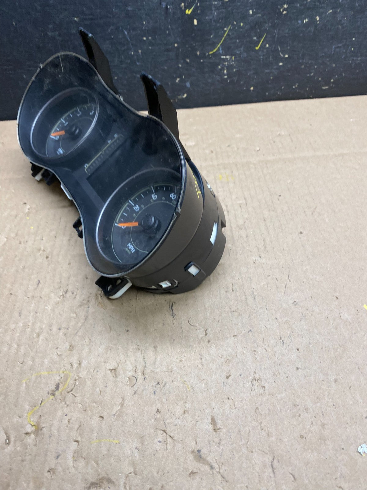 2015 Jeep Cherokee Speedometer Instrument Cluster Gauges OEM t4738 DG2