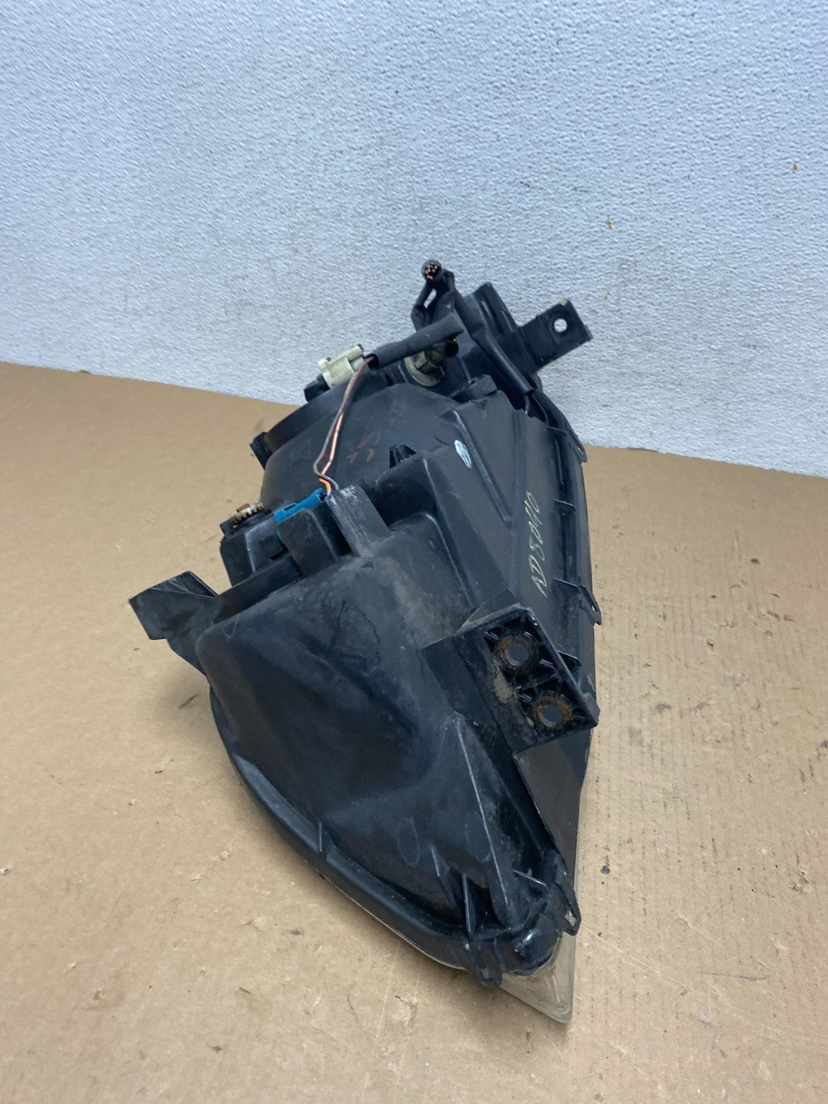 2001 to 2003 Acura MDX Passenger Right RH Headlight AD8040 DW8
