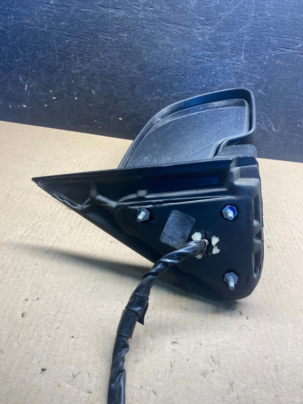 2003-2006 Chevrolet Tahoe Suburban Right Passenger Turn Door Mirror AH3450 DG4