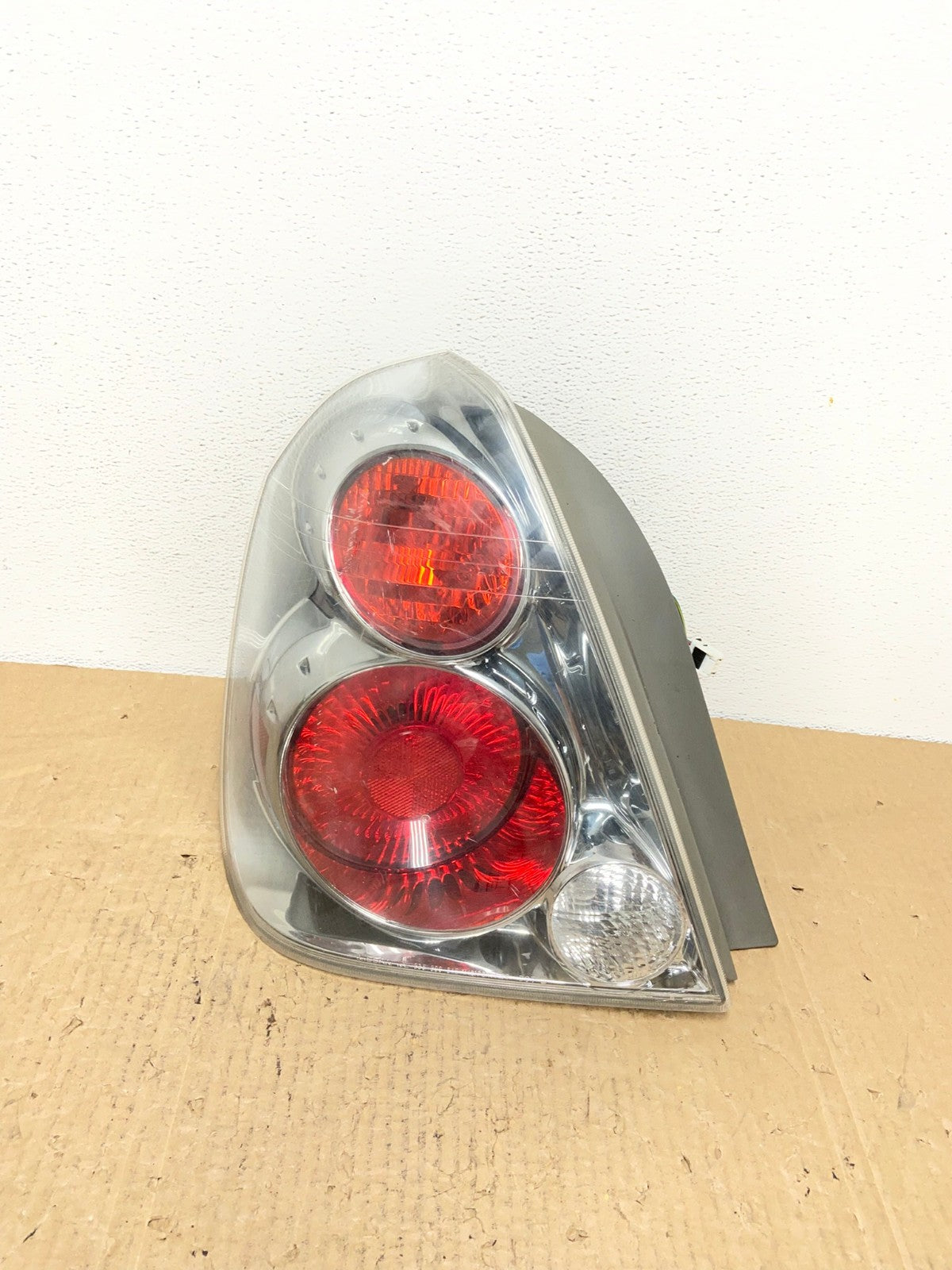 2005 to 2006 Nissan Altima Left Driver Side Tail Light AC3982 LK0