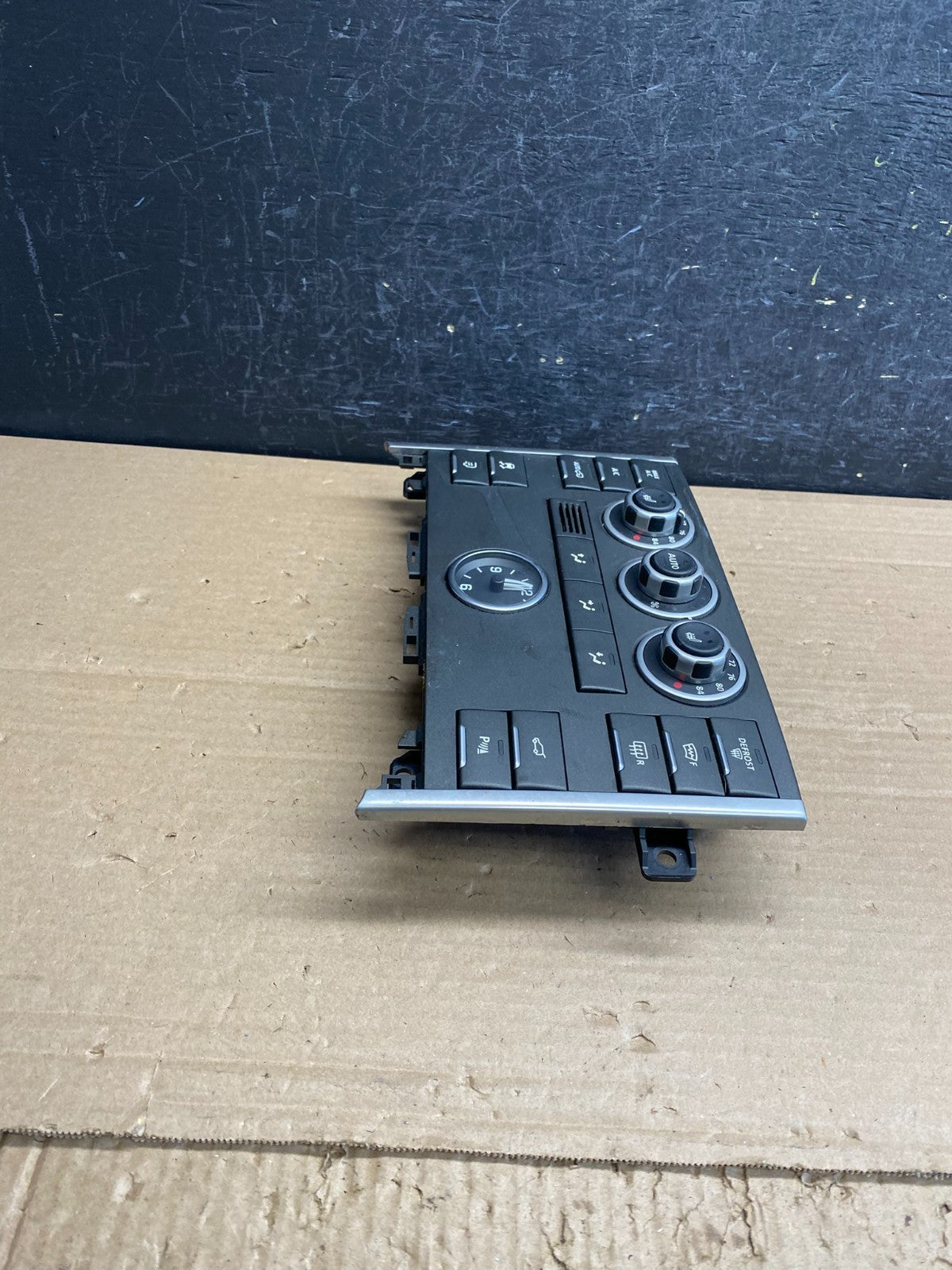 2010 to 2012 Land Rover Range Rover L322 Climate Control Panel AG01572