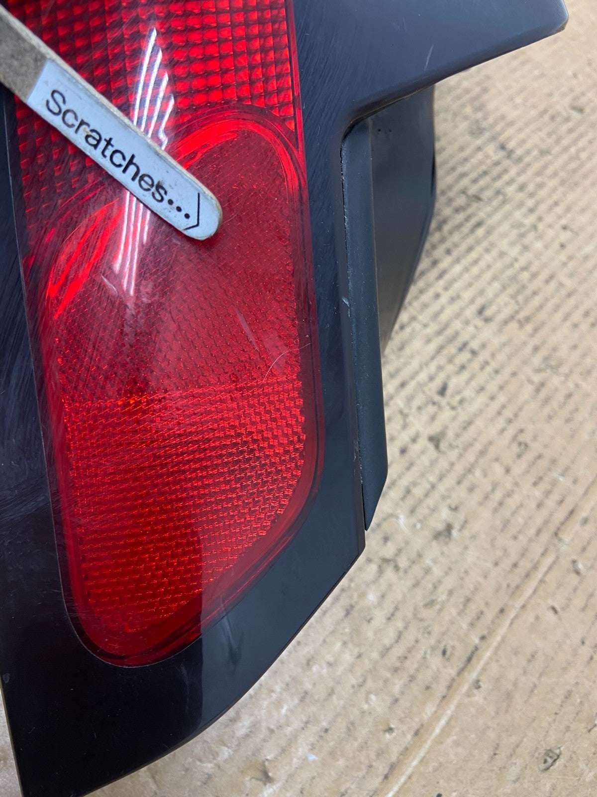 1997 to 2000 Dodge Avenger Left Driver LH Side Tail Light AE0202 DW3