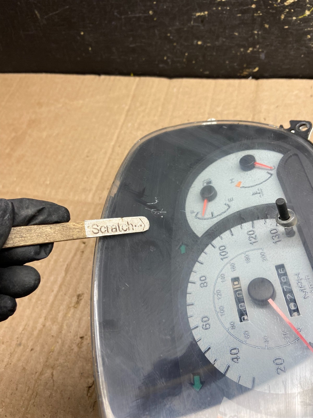 2000 to 2002 Hyundai Accent 2-Door Speedometer Cluster AA8120 PS1