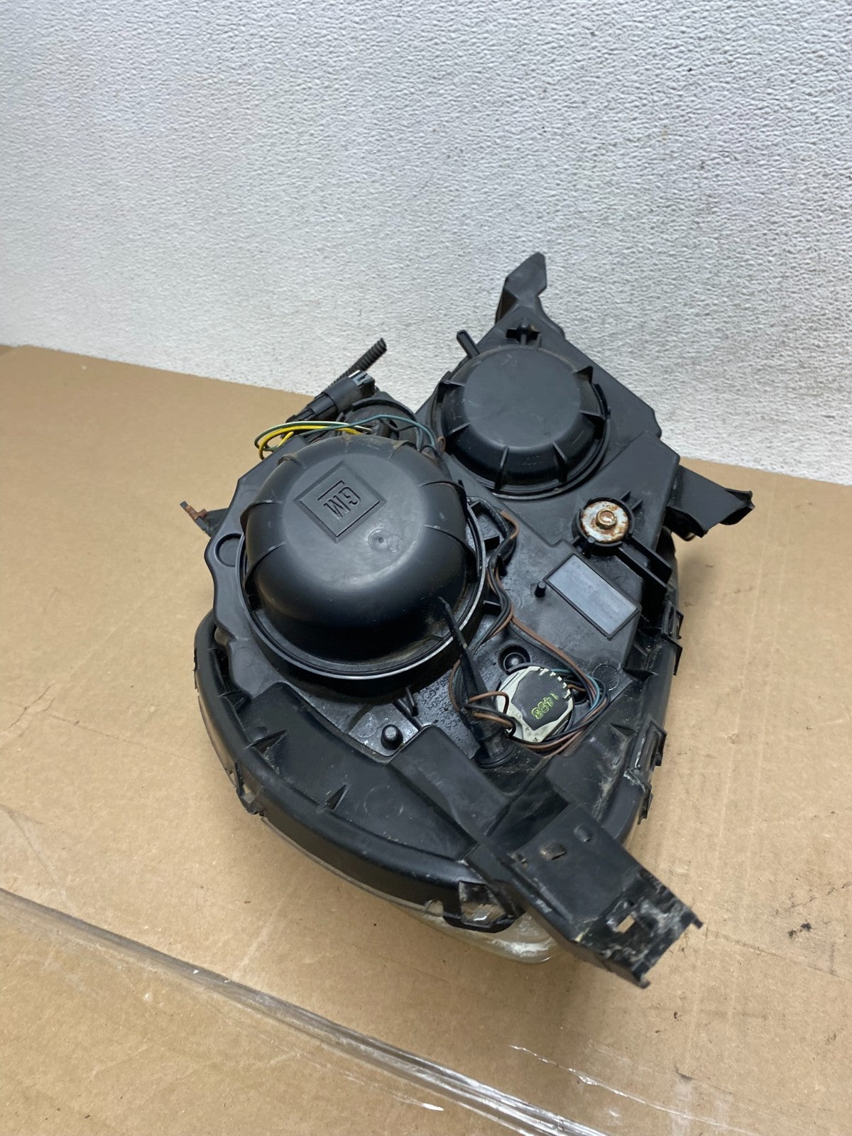 2010 - 2015 Chevrolet Equinox Halogen Headlight Right Passenger Side AE6677 DW6