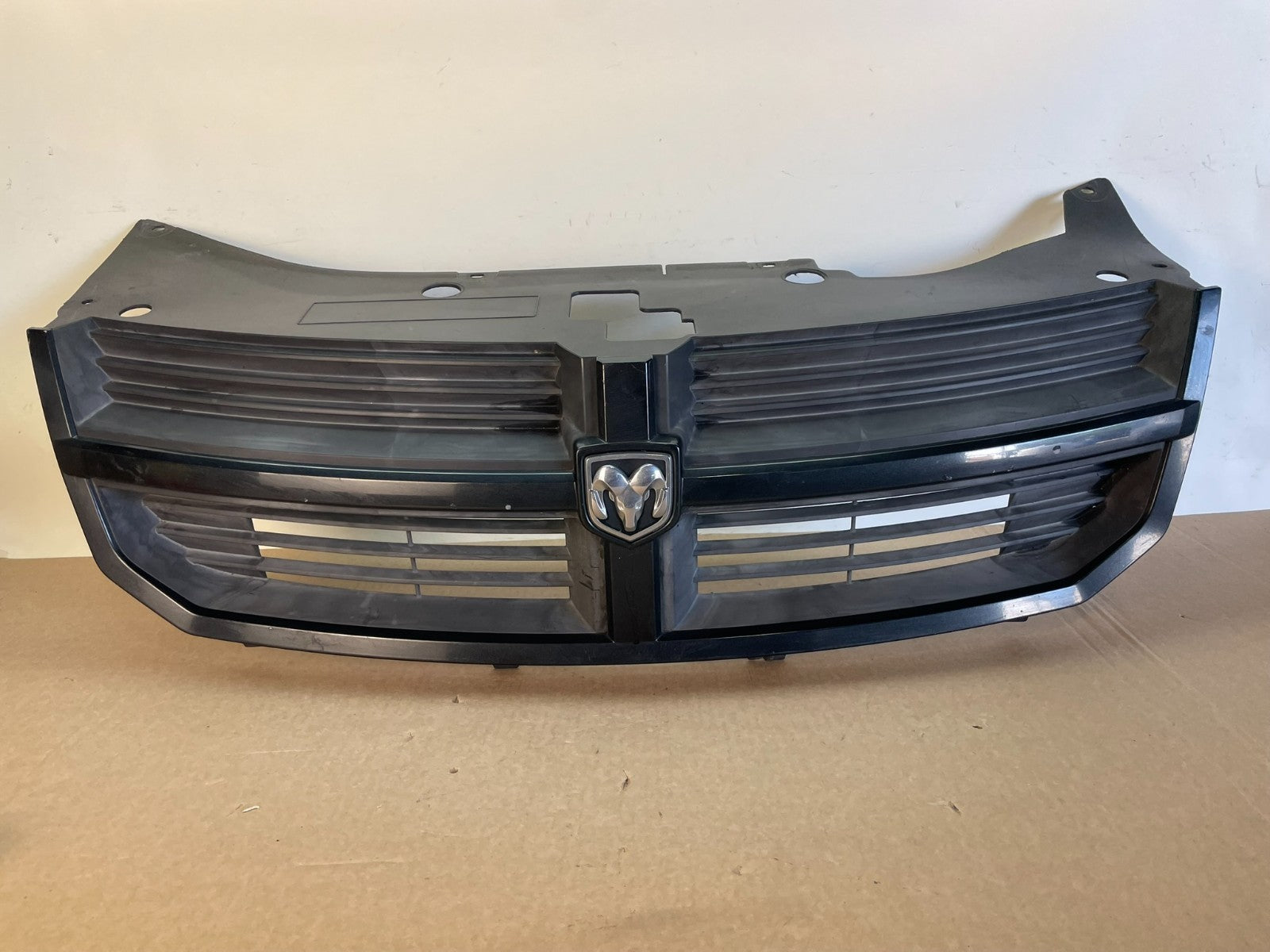 2008 2009 2010 Dodge Avenger Front Upper Chrome Grill Grille AG2846 DG0
