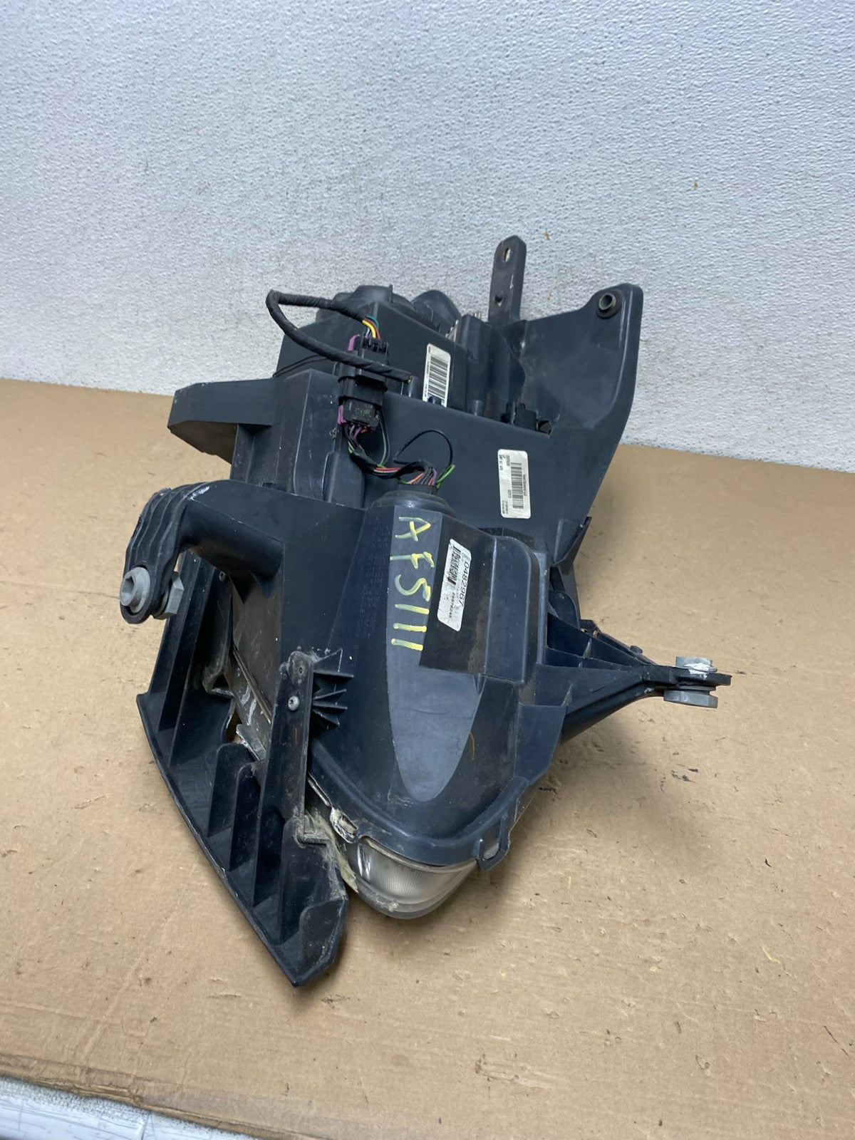 2008-2012 Buick Enclave Left Driver Headlight Xenon Hid One Ballast AF5111 DW6