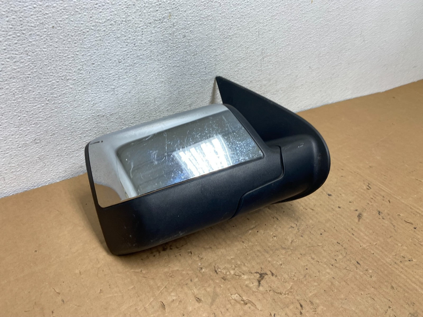 2006 to 2010 Ford Explorer Right Passenger RH Side View Door Mirror OE AC7751 DG2