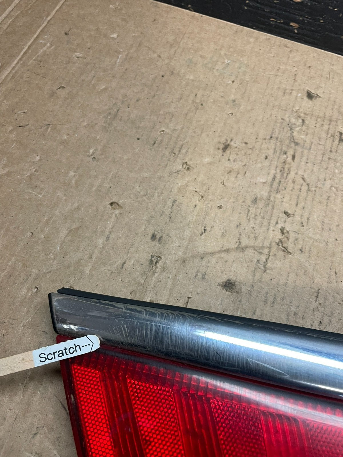 1998 to 2002 Mercury Grand Marquis Trunk Lid Center Tail Light AB3143 DG4