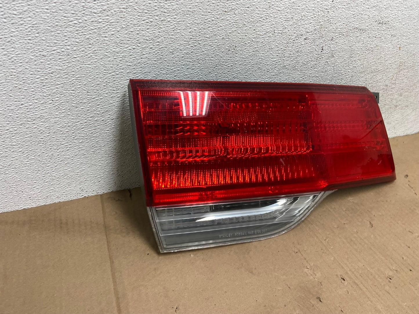 2008 to 2010 Honda Odyssey Left Driver LH Side Tail Light Inner AE9129 LK2