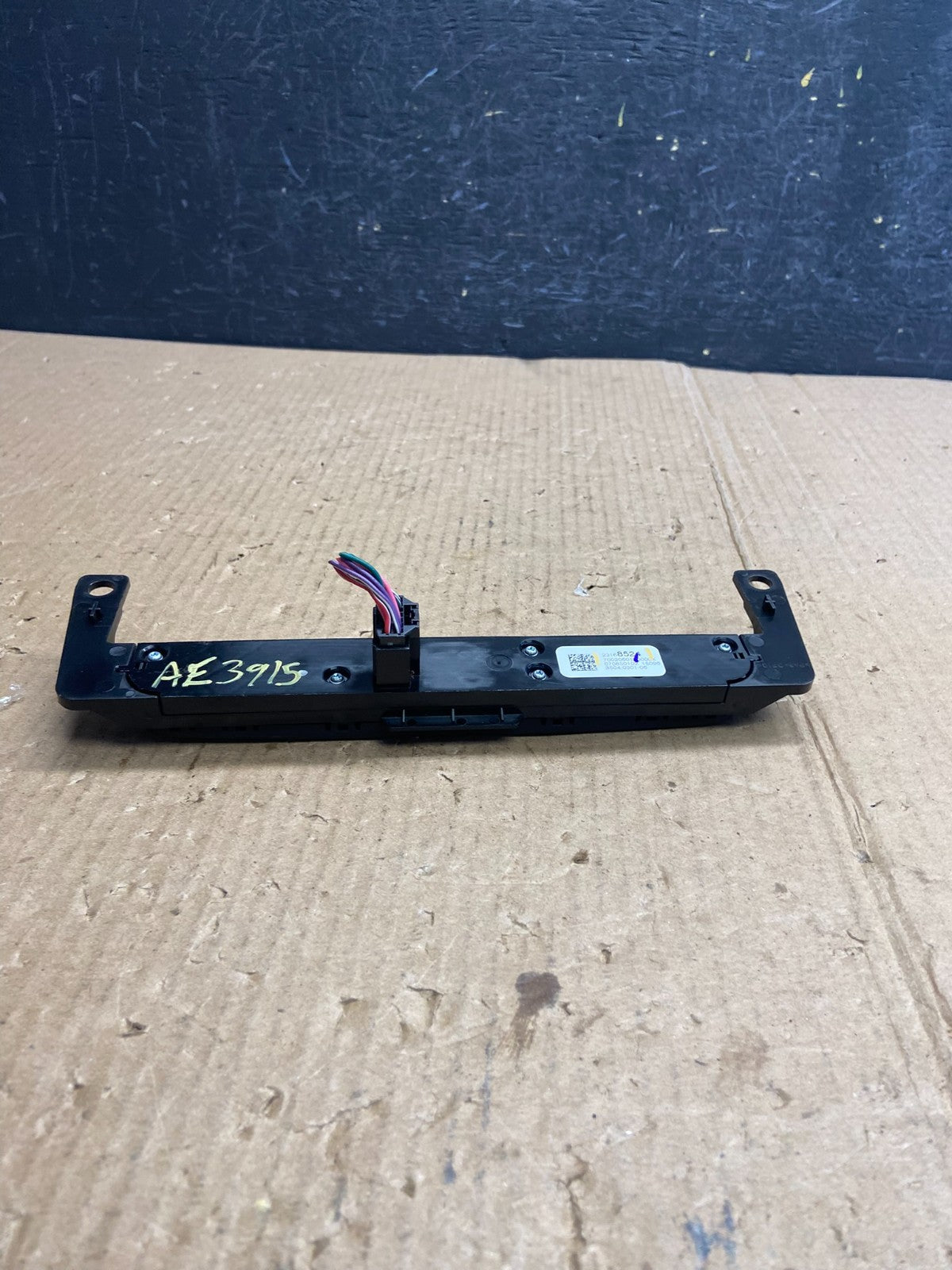 2013 - 2017 GMC Acadia Center Dash Hazard Warning Switch AE3915 DG4