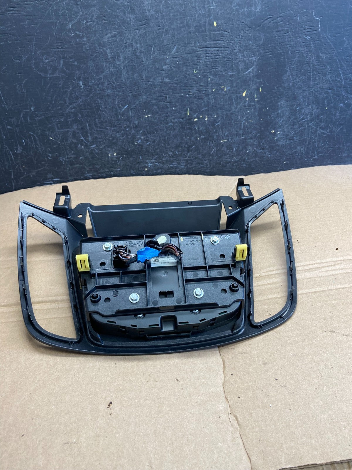 2013 2014 2015 2016 Ford Escape Dash Radio Control Panel Bezel af1798 DG4